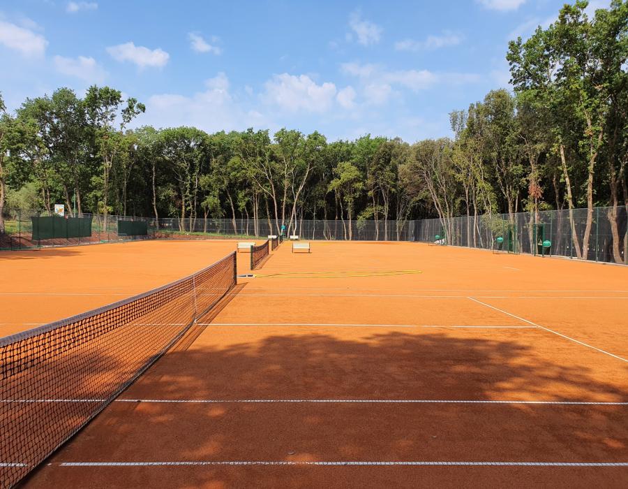 Tenis tereni - turističko naselje Tamaris